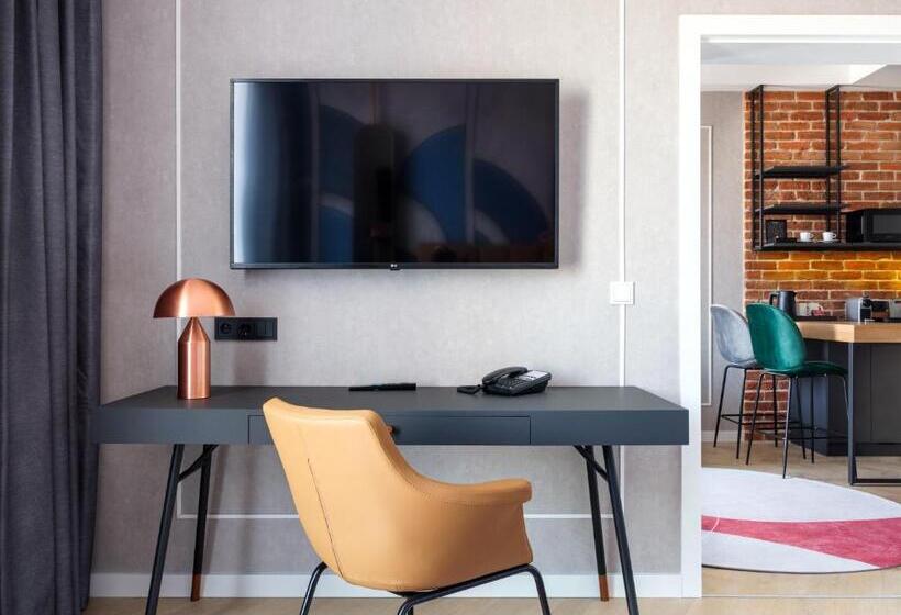 سوییت سوپریور, Mercure Krakow Fabryczna City