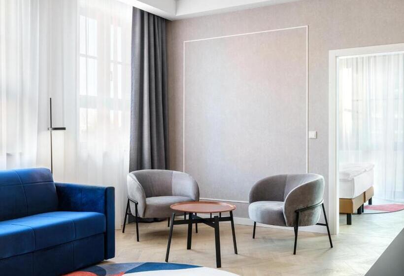 سوییت سوپریور, Mercure Krakow Fabryczna City