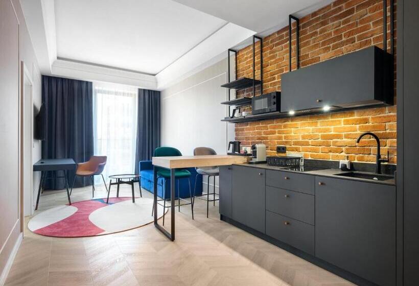 سوییت سوپریور, Mercure Krakow Fabryczna City