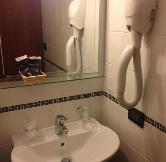 اتاق استاندارد چهار تخته, Guesthouse Alloggi Agli Artisti