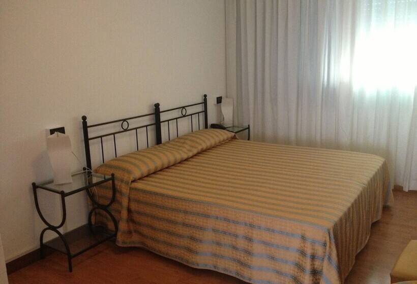 اتاق استاندارد سه نفره, Guesthouse Alloggi Agli Artisti