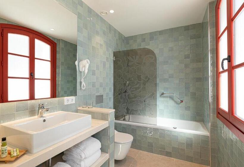 Premium room with terrace, El Pilar Andalucia