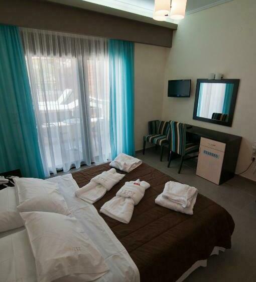 اتاق استاندارد با وان آب گرم, Riviera Perdika