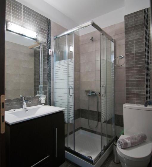 اتاق استاندارد با وان آب گرم, Riviera Perdika