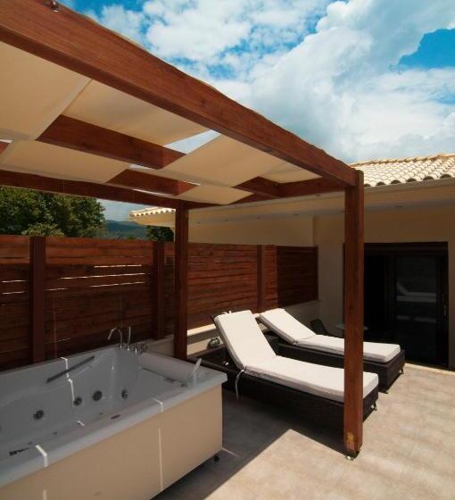اتاق استاندارد با وان آب گرم, Riviera Perdika