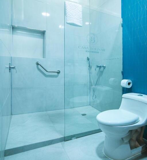 اتاق لوکس چهار تخته, Casa Bolívar Hotel Museo