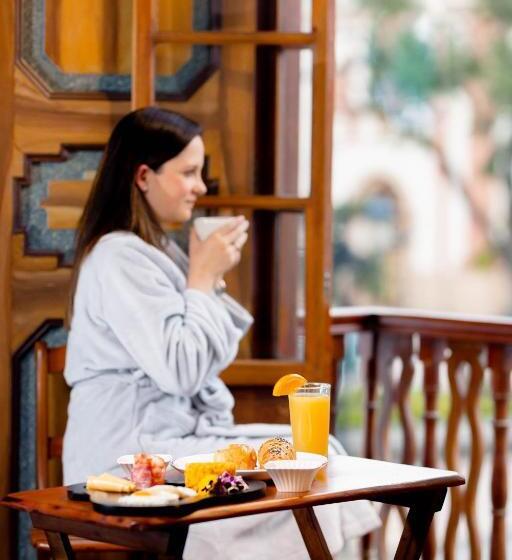 اتاق استاندارد یک نفره, Casa Bolívar Hotel Museo