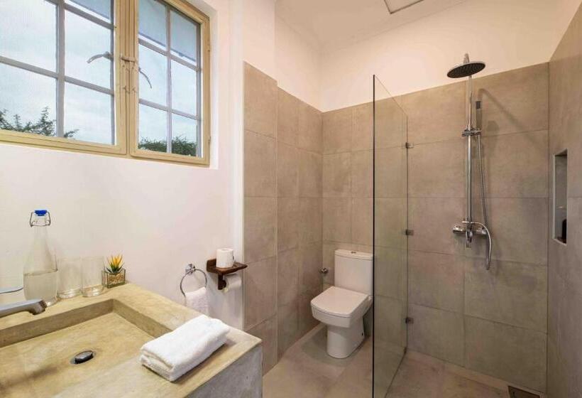 اتاق لوکس یک تخته, The Safari House