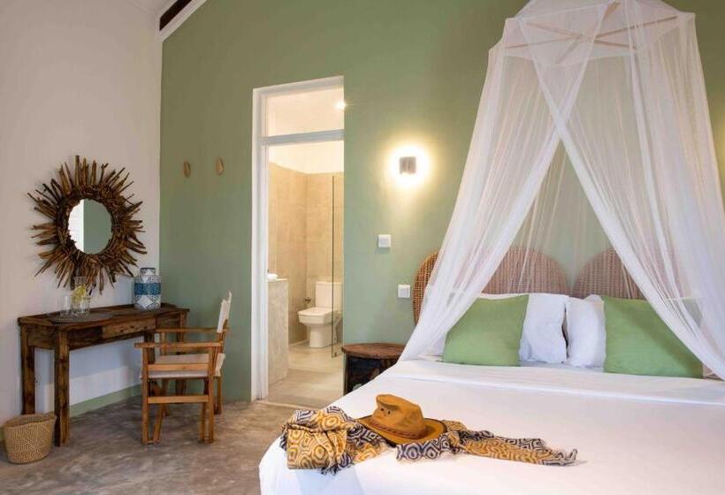 اتاق لوکس, The Safari House