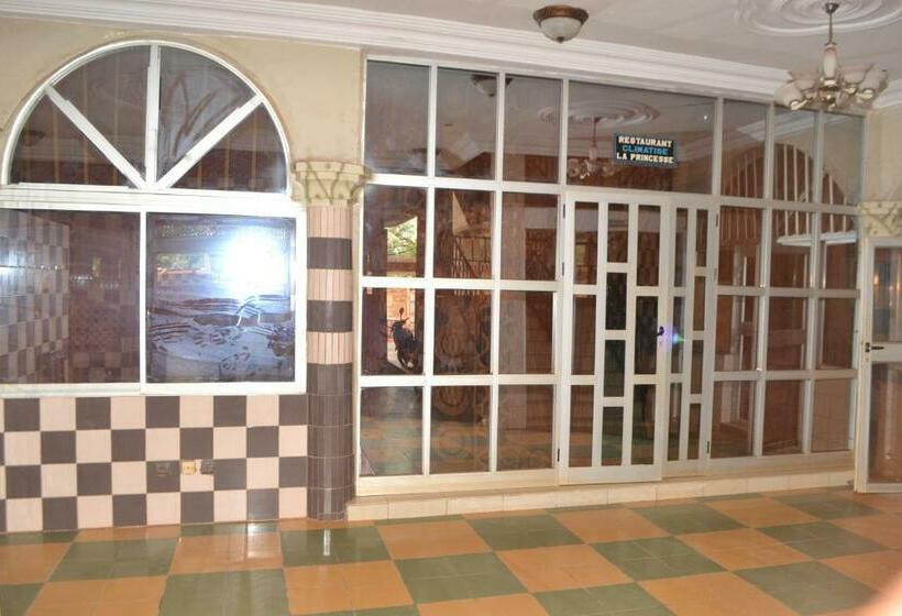 آپارتمان 1 خوابه با تراس, White Horse Hotel Porto Novo