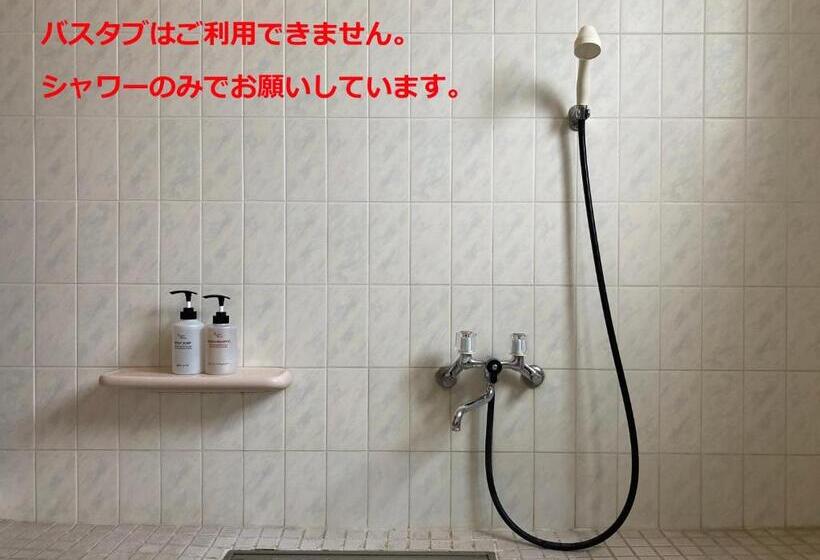 Cameră Familiară, J Hoppers Beppu Guesthouse ジェイホッパーズ別府ゲストハウス