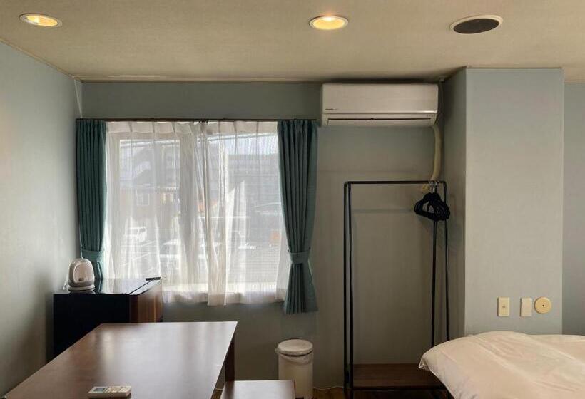 Cameră Triplă Standard, J Hoppers Beppu Guesthouse ジェイホッパーズ別府ゲストハウス