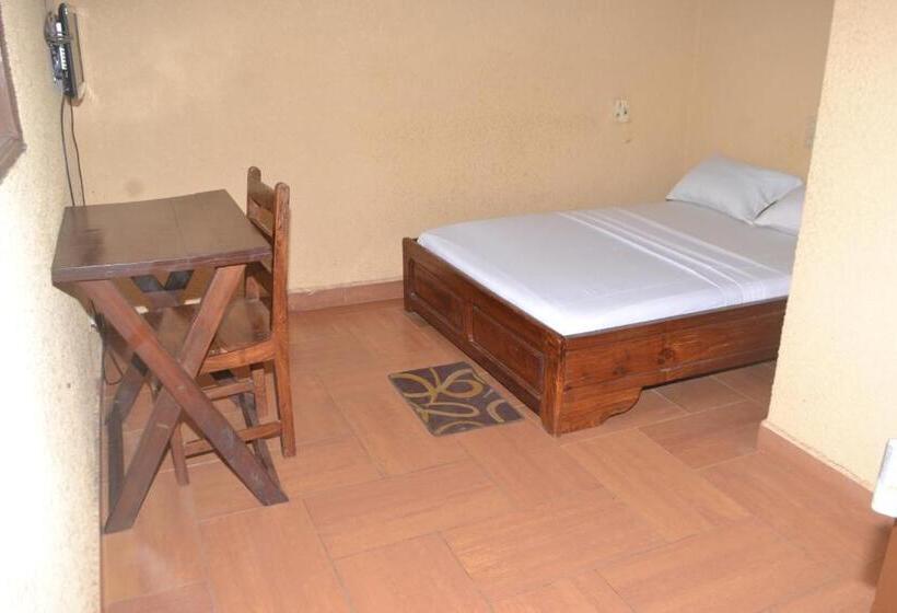 اتاق استاندارد یک نفره, White Horse Hotel Porto Novo