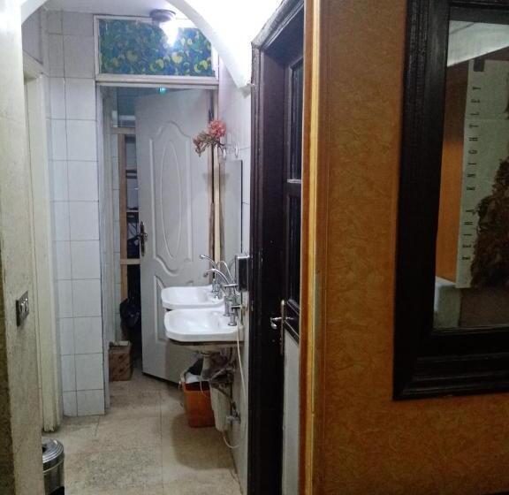 اتاق استاندارد سه نفره, San Mina