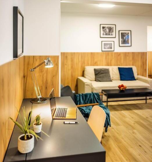 سوئیت 2 خوابه, Jimmy S Apartments Siena
