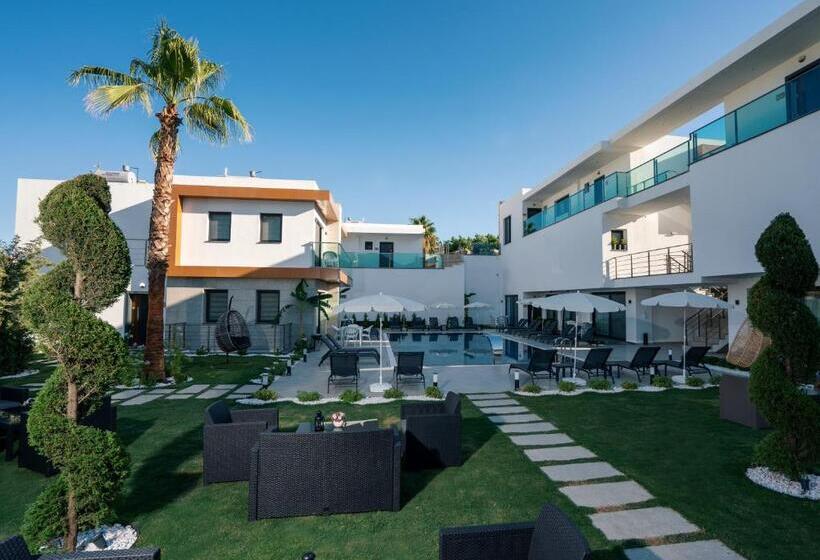 آپارتمان 1 خوابه با چشم‌انداز استخر, Milenyum Residence