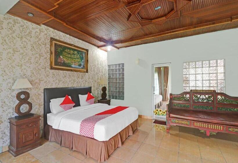 سوییت لوکس, Oyo 11350o Hotel R Cantika Syariah