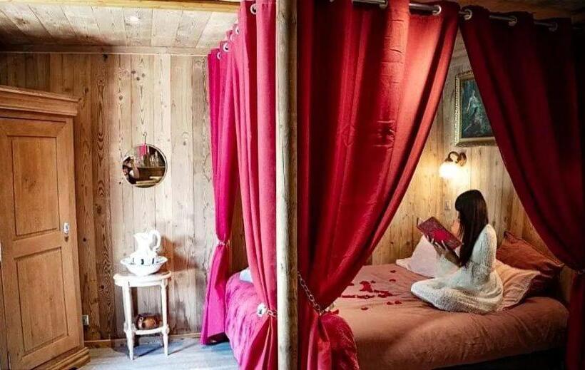 اتاق استاندارد با چشم‌انداز کوهستان, Chalet Saloon Avec Spa Privatif En Illimité