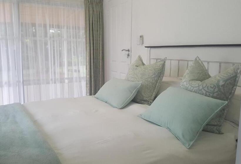 اتاق لوکس, Spring Acres Guesthouse