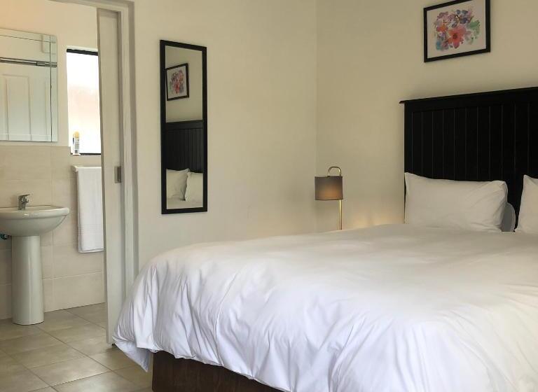اتاق لوکس, Spring Acres Guesthouse
