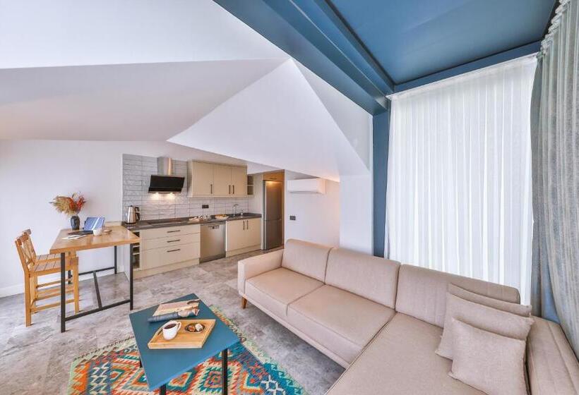 Deluxe Suite Sea View, Sole Vista Homes
