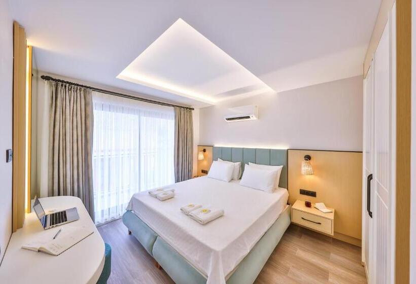 سوییت با چشم‌انداز دریا, Sole Vista Homes