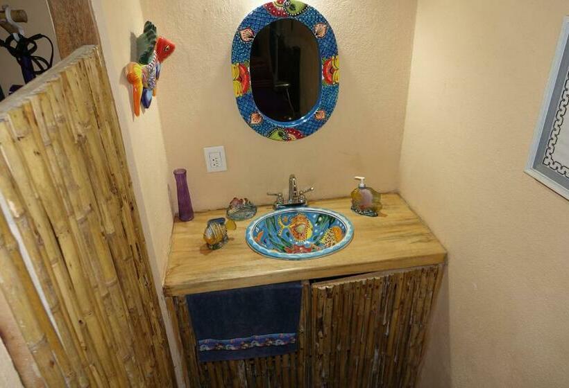 اتاق استاندارد سه نفره, Bungalows Casa Blanca