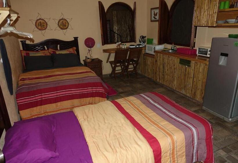 اتاق استاندارد سه نفره, Bungalows Casa Blanca
