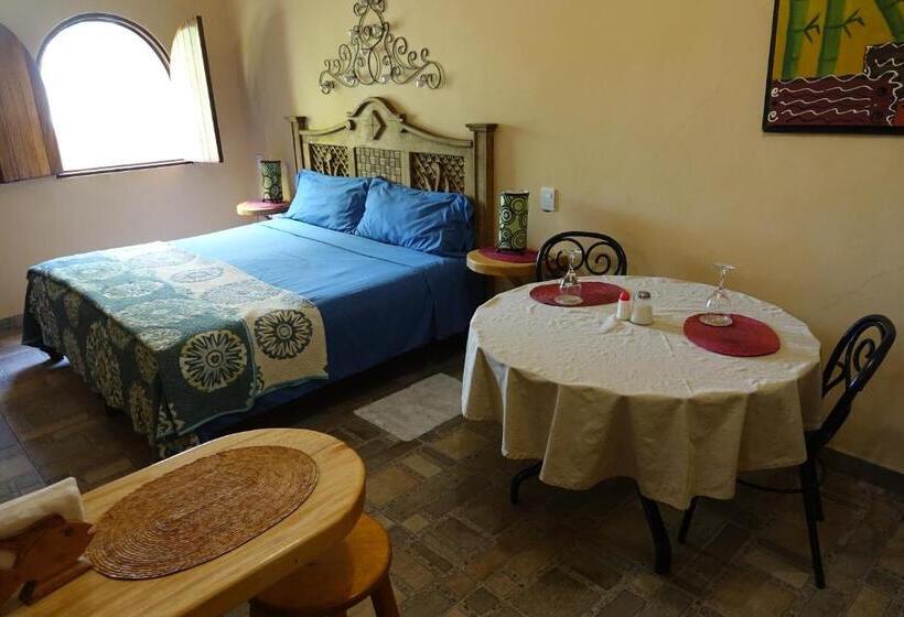 سوییت, Bungalows Casa Blanca
