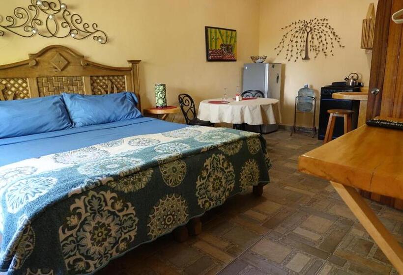 سوییت, Bungalows Casa Blanca