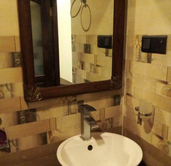اتاق لوکس, Mihisara Resort