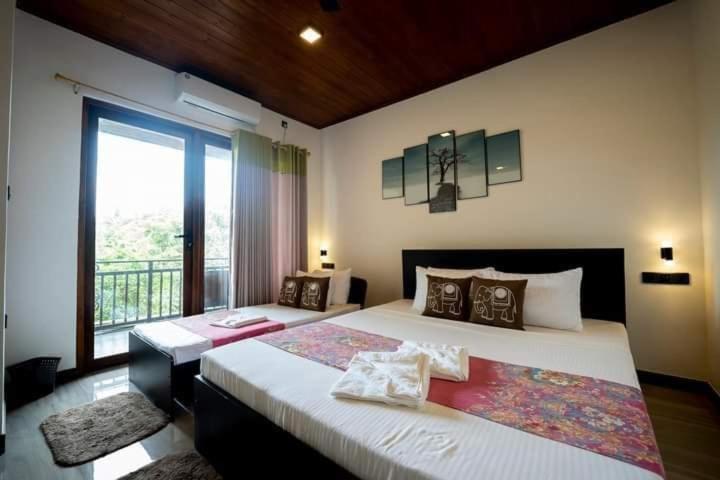 اتاق لوکس خانوادگی, Mihisara Resort