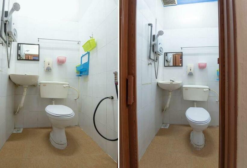 Economy Triple Room, Spot On 90305 Hen Hen