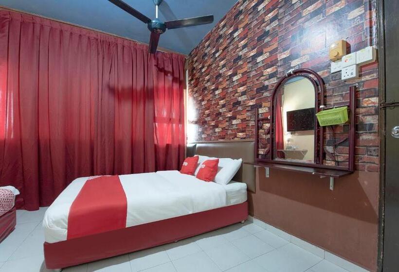 Economy Triple Room, Spot On 90305 Hen Hen