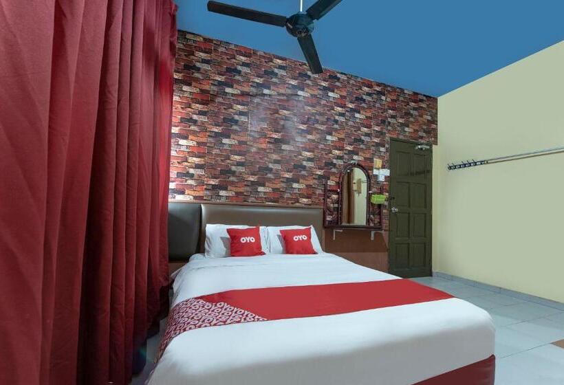 Economy Triple Room, Spot On 90305 Hen Hen