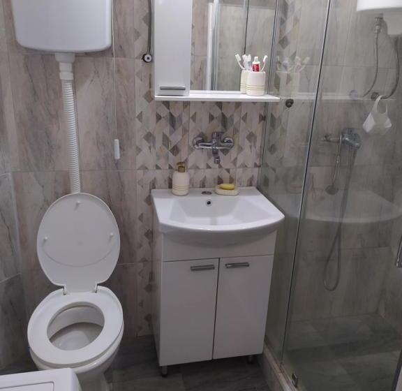 اتاق لوکس, Apartmani Zora Vuković