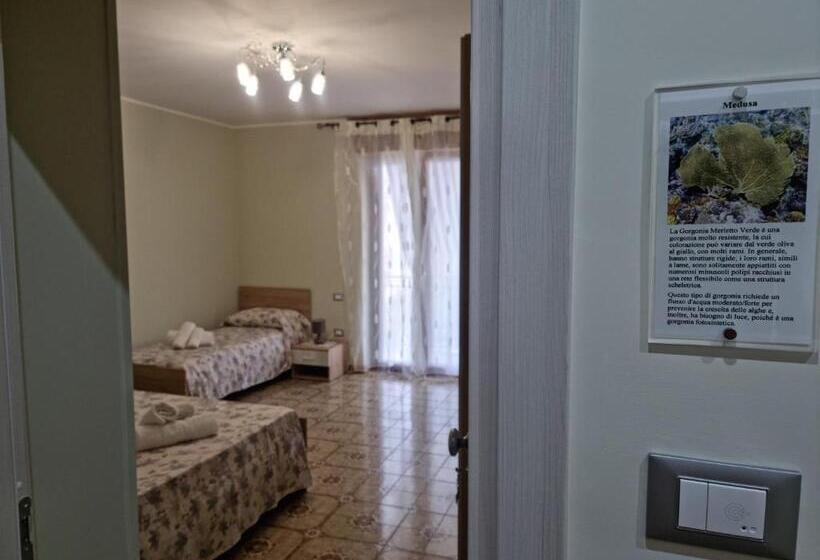 اتاق استاندارد سه نفره, B&b Le Gorgonie