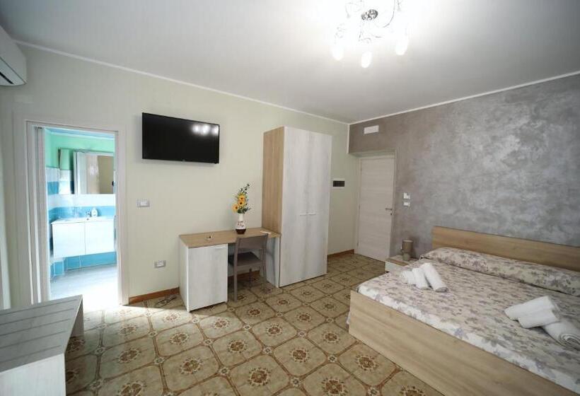 اتاق استاندارد سه نفره, B&b Le Gorgonie