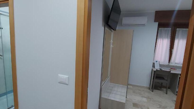 Standard room with outdoor bath, B&b Le Gorgonie