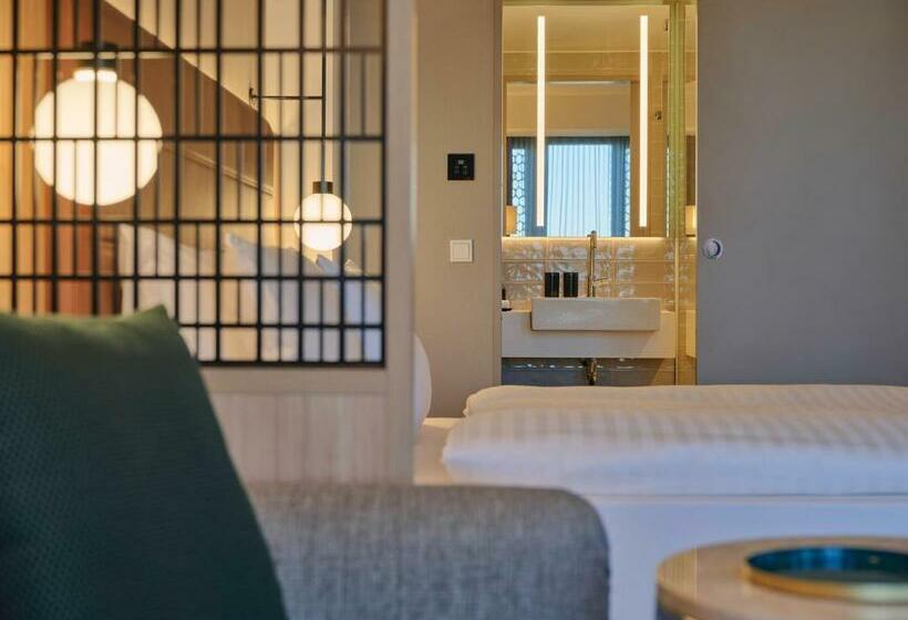 استودیوی استاندارد, Adina Apartment Hotel Munich