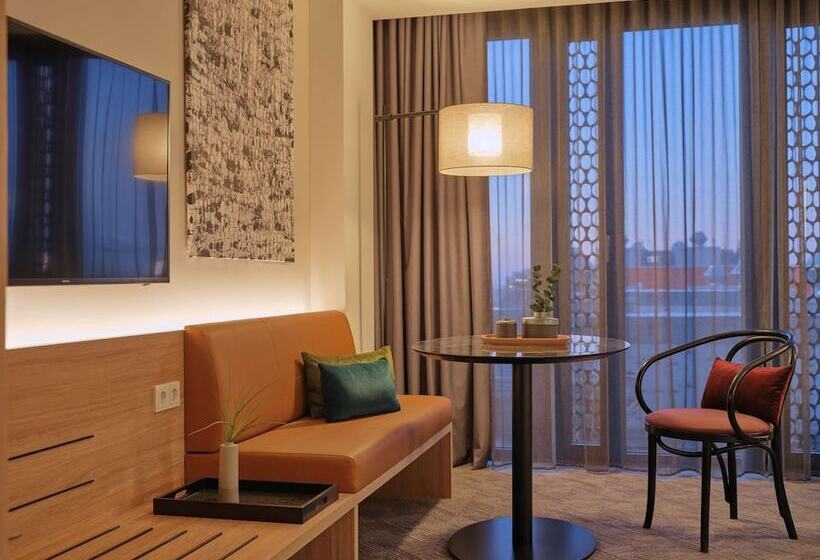 استودیوی استاندارد, Adina Apartment Hotel Munich