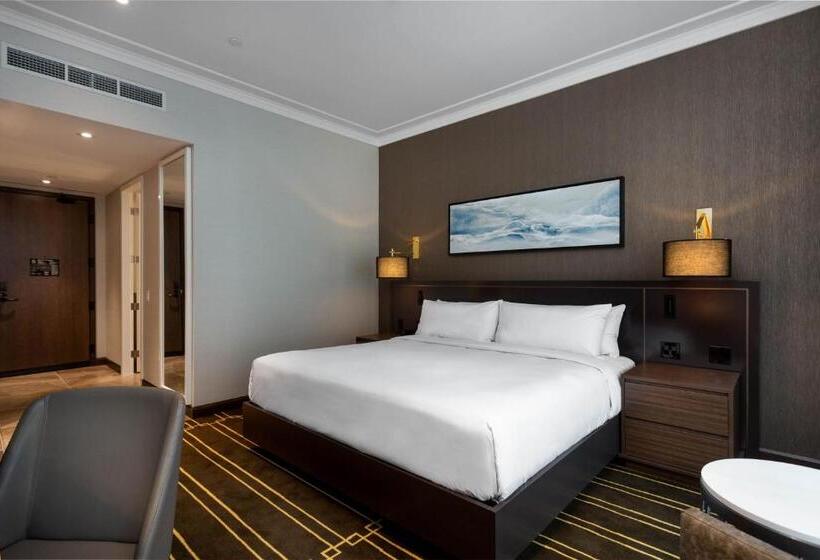 اتاق کلاسیک با تخت دونفره, Sutton Place Hotel Toronto