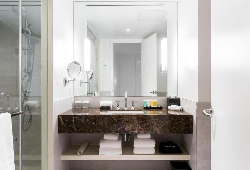 اتاق کلاسیک با تخت دونفره, Sutton Place Hotel Toronto
