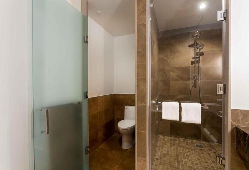 اتاق لوکس, Sutton Place Hotel Toronto