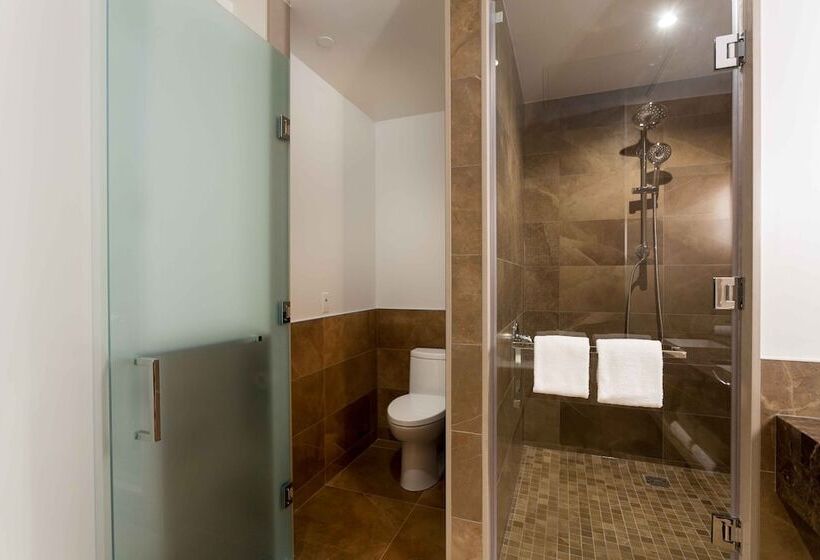 اتاق لوکس, Sutton Place Hotel Toronto