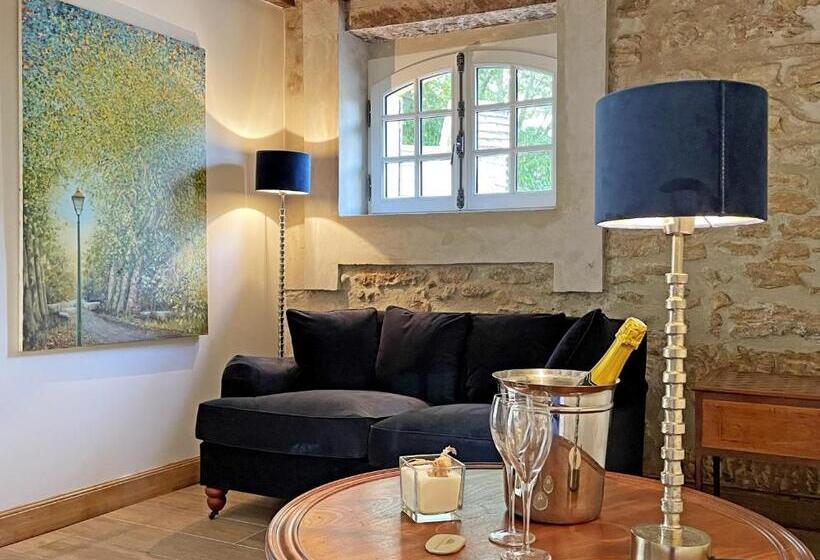 Suite with Terrace, Moulin De Fourges