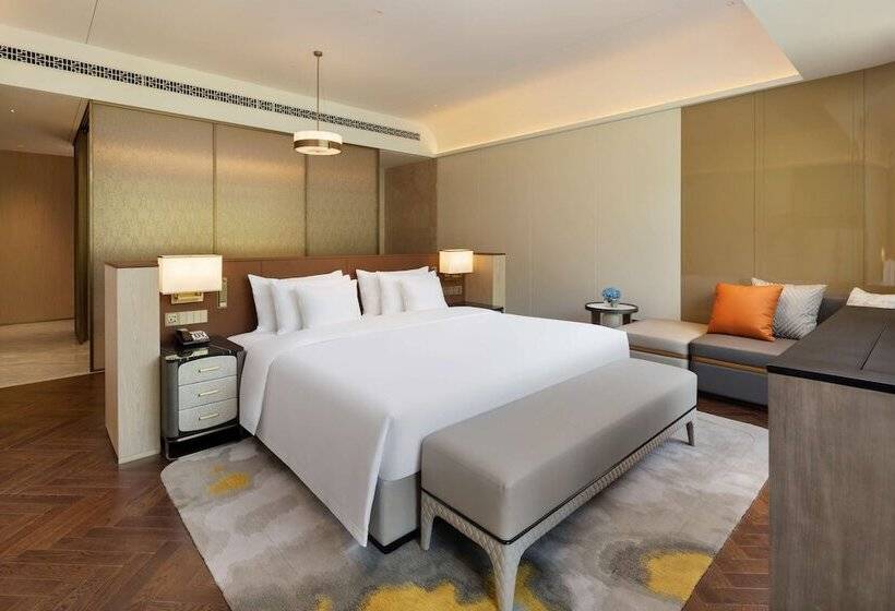 اتاق لوکس با چشم‌انداز دریاچه, Radisson Collection Resort, Nanjing