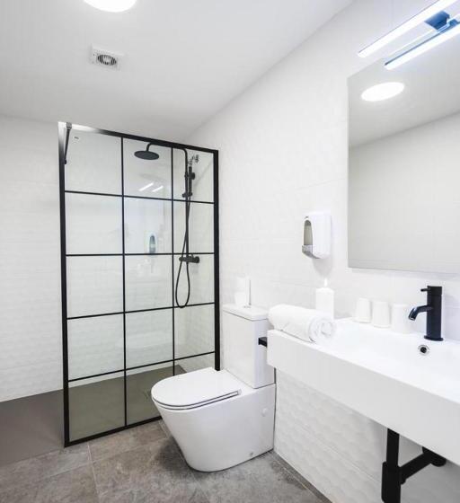 اتاق استاندارد یک نفره, Hostal Comfort Suites