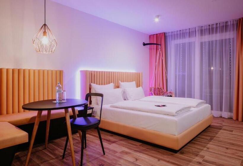 استودیوی استاندارد, Rioca Vienna Posto 2