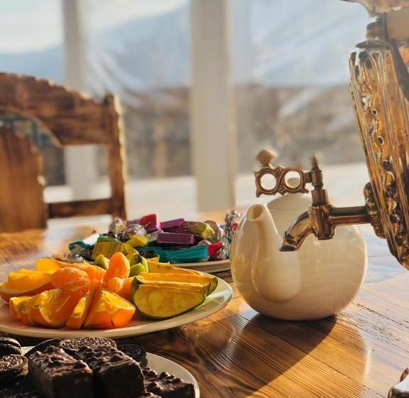 اتاق استاندارد سه نفره, Cottage Chalet And Tours